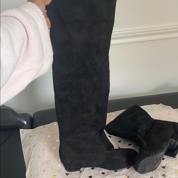 ✨NEW BLACK BOOTS✨ - Picture 3 of 3